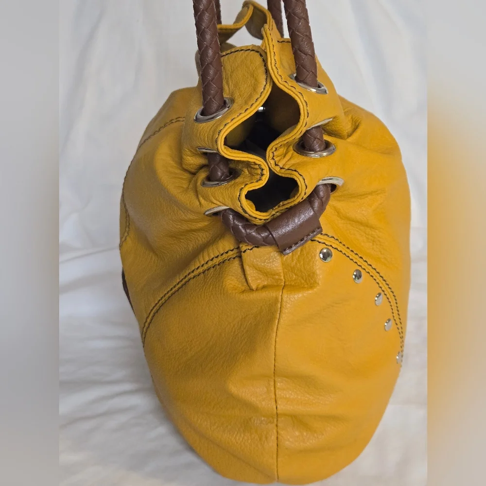 Relic Purse - Picture 6 of 11